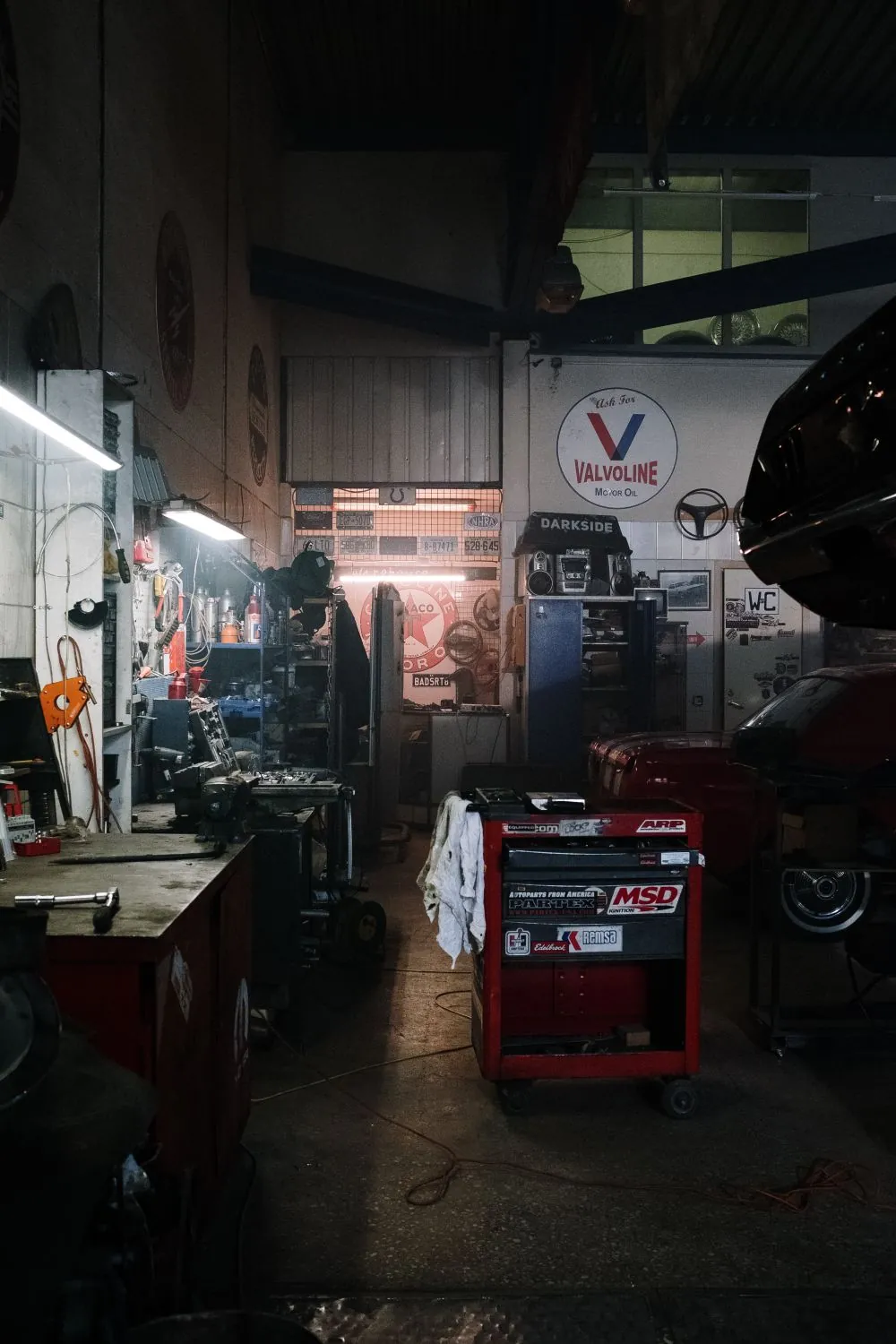Interior da oficina Auto Box