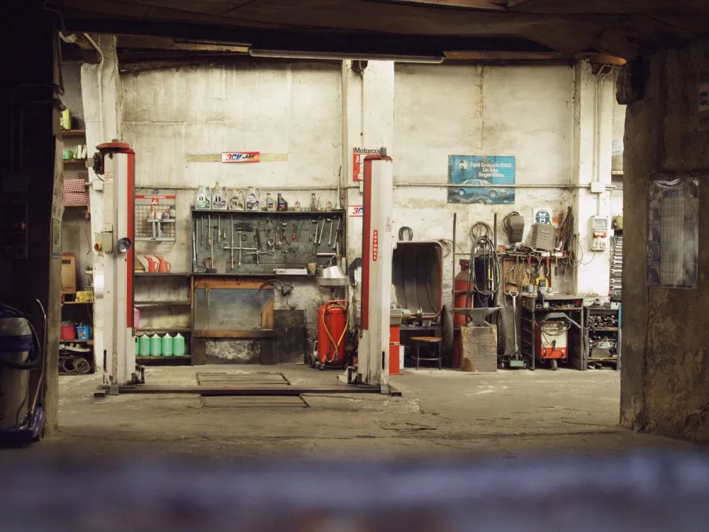 Carros em atendimento na oficina